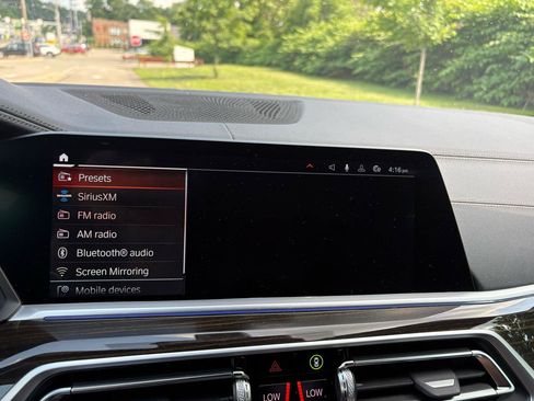 Used 2021 BMW X6 xDrive40i AWD/4WD image 22