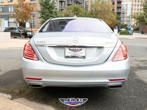 Used 2016 Mercedes-Benz S 550 4MATIC Sedan w/ Premium Package image 6