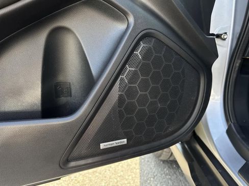 Used 2022 Subaru Outback Limited XT image 21