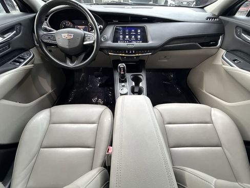 Used 2023 Cadillac XT4 Premium Luxury FWD image 24