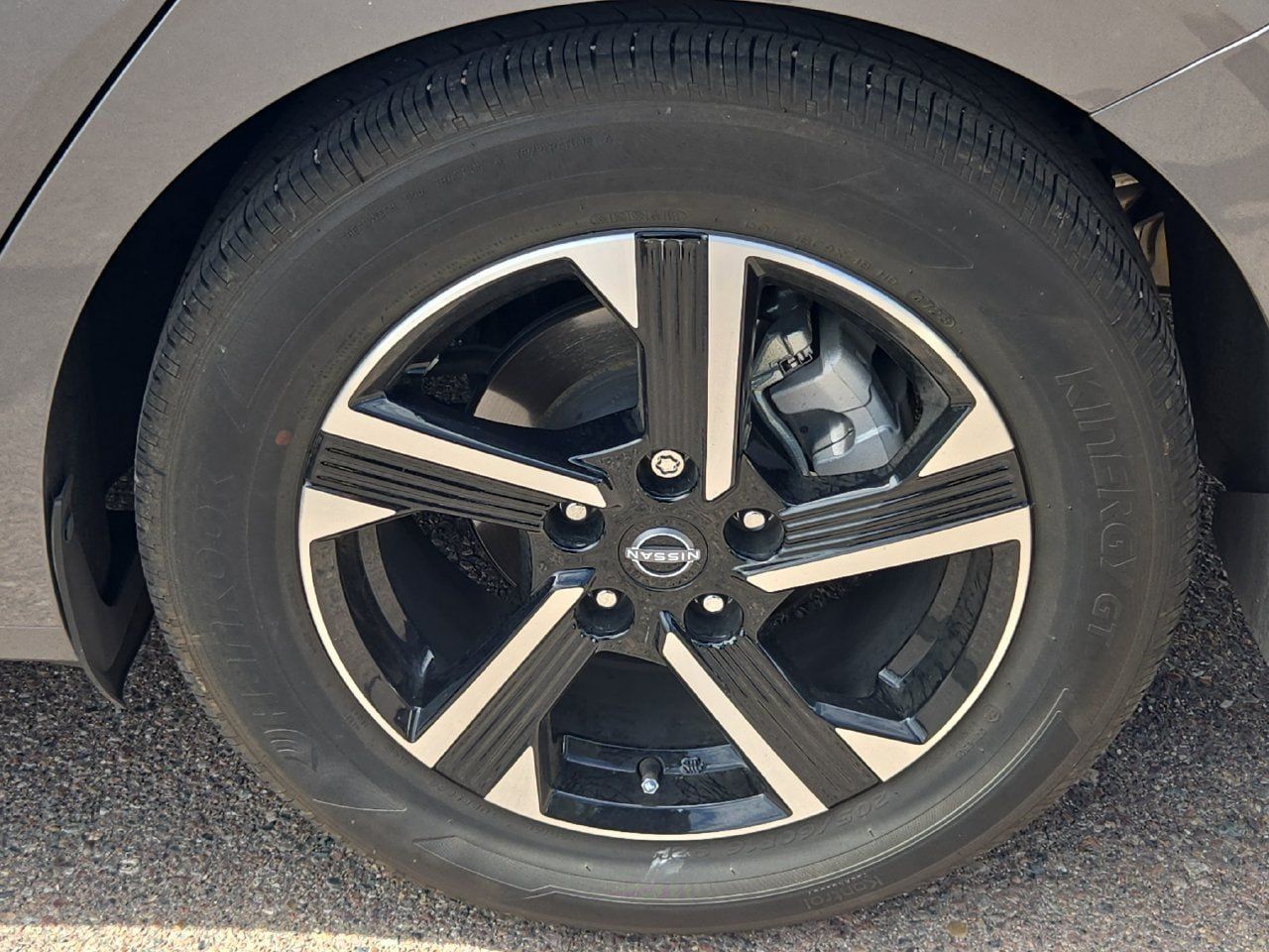 Used 2024 Nissan Sentra SV w/ All-Weather Package FWD image 12