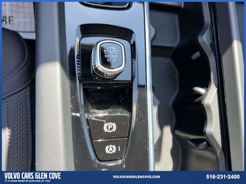Used 2026 Volvo XC60 B5 Plus w/ Protection Package Premier AWD/4WD image 29