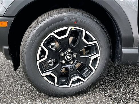 New 2026 Ford Bronco Sport Outer Banks AWD/4WD image 12