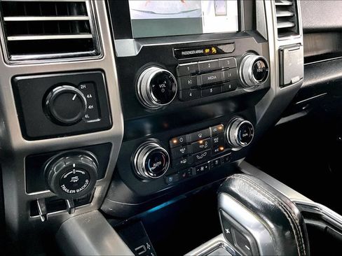 Used 2019 Ford F150 Platinum w/ Technology Package AWD/4WD image 15