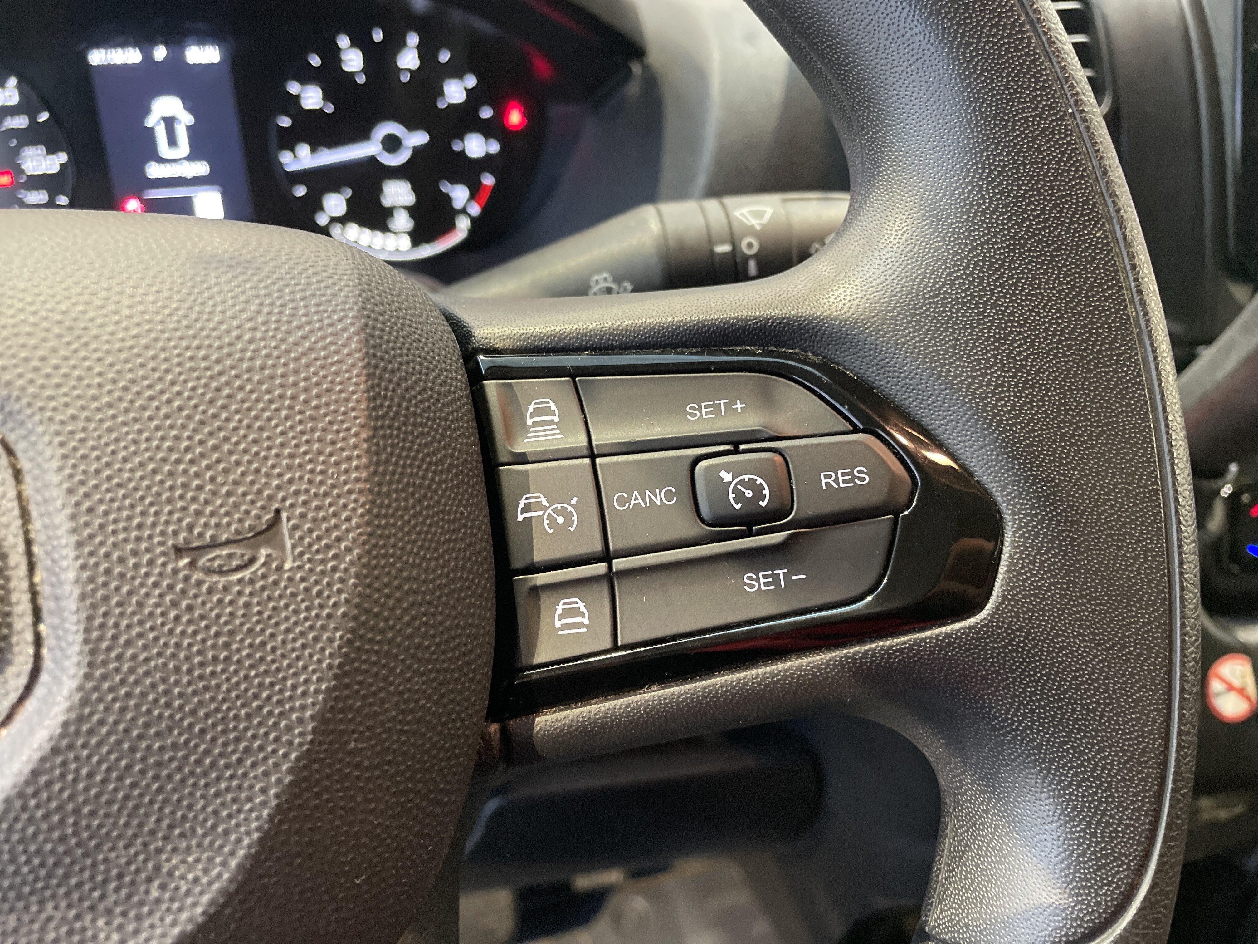Used 2025 RAM ProMaster 2500 w/ Convenience Group FWD image 21