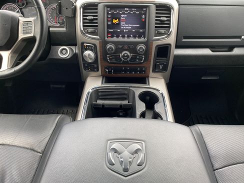 Used 2018 RAM 1500 Laramie w/ Convenience Group AWD/4WD image 15