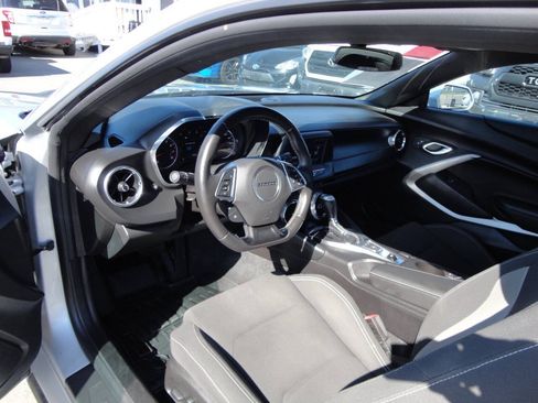 Used 2016 Chevrolet Camaro LT RWD image 20