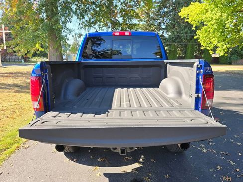 Used 2018 RAM 1500 Sport w/ Sport Premium Group image 6