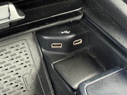 Used 2024 Mercedes-Benz GLE 350 4MATIC image 25