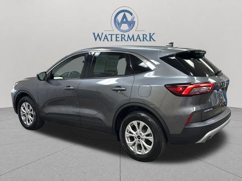 Used 2023 Ford Escape Active AWD/4WD image 3