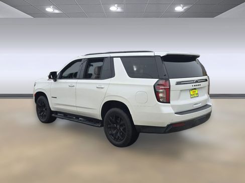 Used 2022 Chevrolet Tahoe Z71 w/ Luxury Package image 3