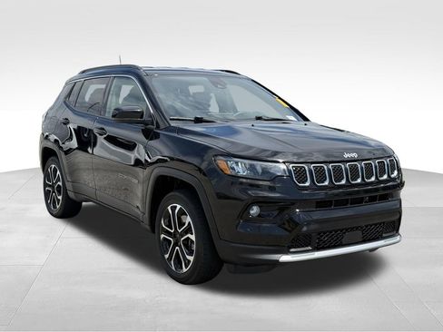 Used 2023 Jeep Compass Limited AWD/4WD image 26
