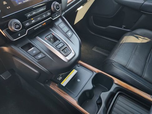 Used 2020 Honda CR-V Touring image 23