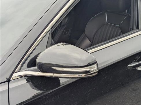 Used 2022 Genesis G70 2.0T w/ Prestige Package image 14