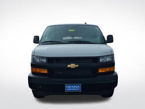 New 2026 Chevrolet Express 3500 LS RWD image 9