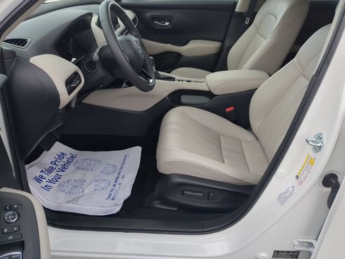 Used 2025 Honda HR-V EX-L image 17