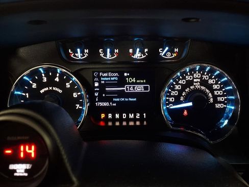 Used 2012 Ford F150 XLT w/ XLT Chrome Pkg image 16