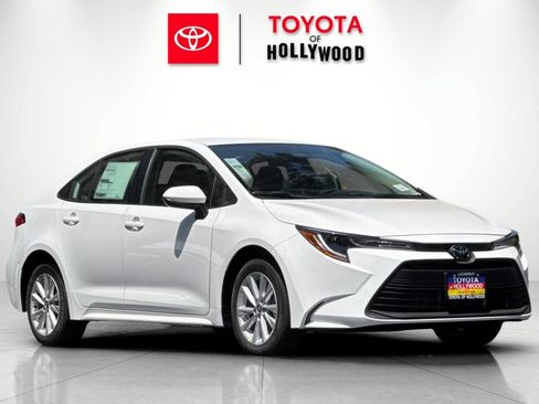 New 2026 Toyota Corolla LE FWD image 1