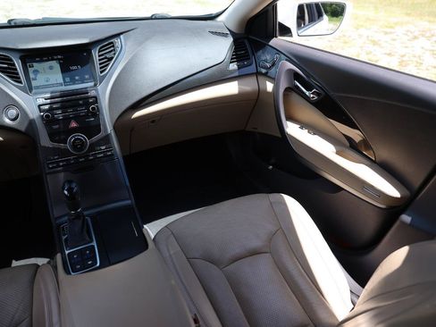 Used 2015 Hyundai Azera Limited FWD image 22