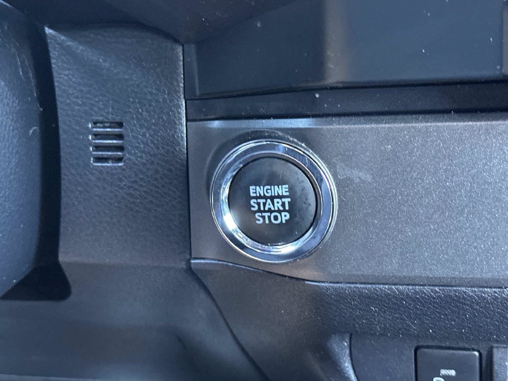 Used 2022 Toyota Tacoma TRD Off-Road w/ Technology Package RWD image 31
