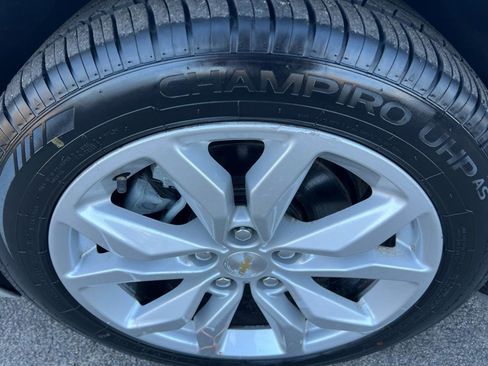 Used 2016 Chevrolet Impala LT w/ Convenience Package image 2