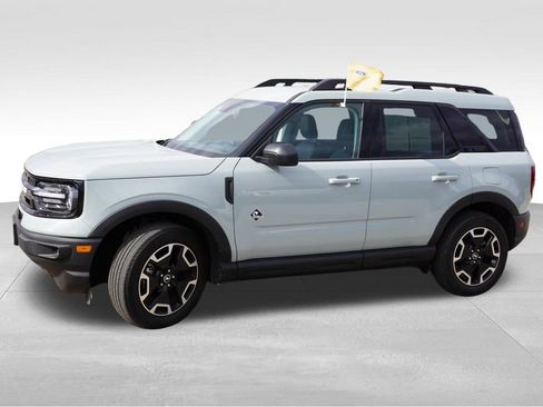 Certified 2023 Ford Bronco Sport Outer Banks w/ Tech Package AWD/4WD image 10