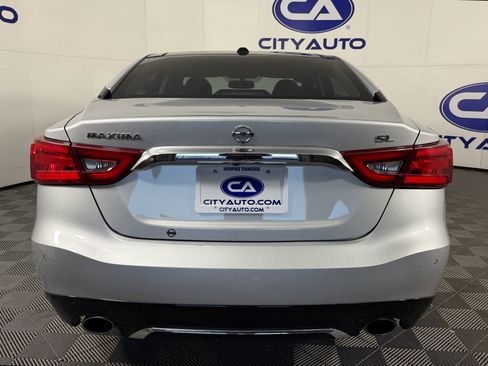 Used 2017 Nissan Maxima 3.5 SL w/ Interior Lighting Package image 5