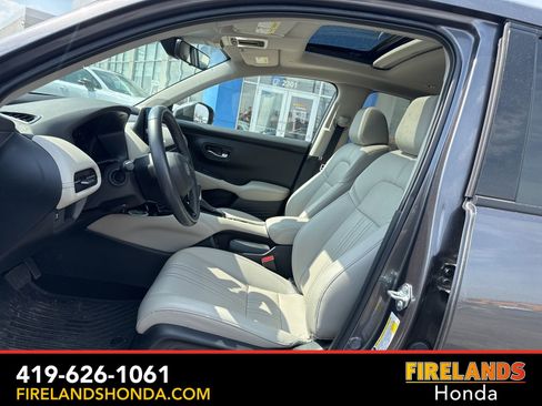 Used 2024 Honda HR-V EX-L image 11