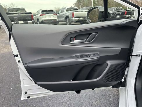 New 2026 Toyota Prius XLE image 16