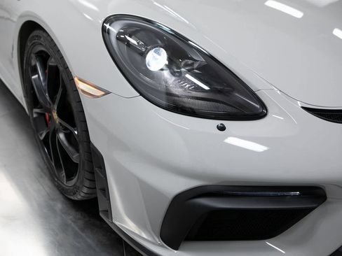 Certified 2022 Porsche 718 Boxster Spyder image 12