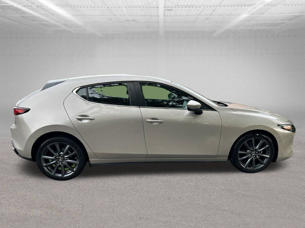Used 2024 MAZDA MAZDA3 s FWD image 8