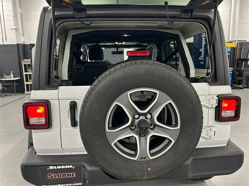 Used 2023 Jeep Wrangler Sport S image 22