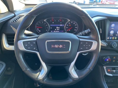 Used 2022 GMC Terrain SLT w/ Tech Package image 8