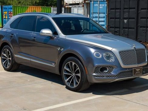 Used 2018 Bentley Bentayga AWD/4WD image 18