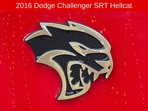 Used 2016 Dodge Challenger SRT Hellcat RWD image 19