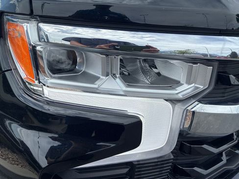 Used 2023 Chevrolet Silverado 1500 LT AWD/4WD image 2