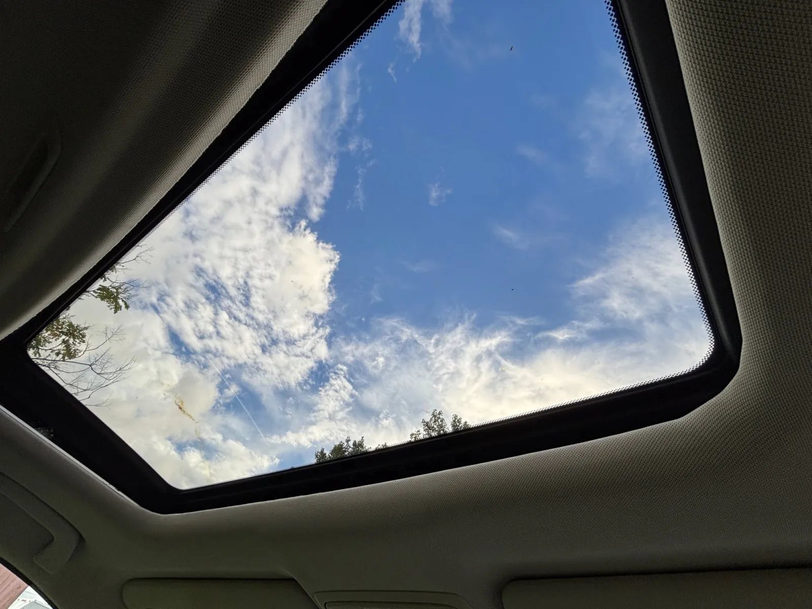 Used 2012 Honda CR-V EX image 29