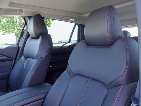 Used 2025 MAZDA CX-50 AWD 2.5 Hybrid w/ Premium Pkg image 10