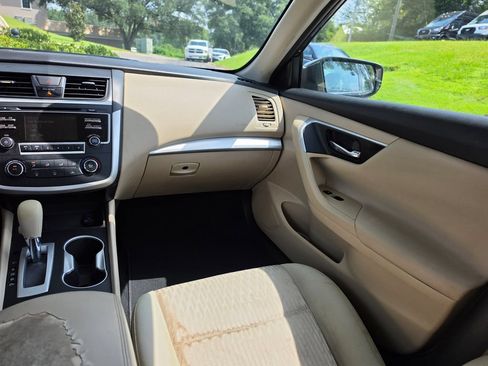 Used 2017 Nissan Altima 2.5 S w/ Power Driver Seat Package FWD image 17