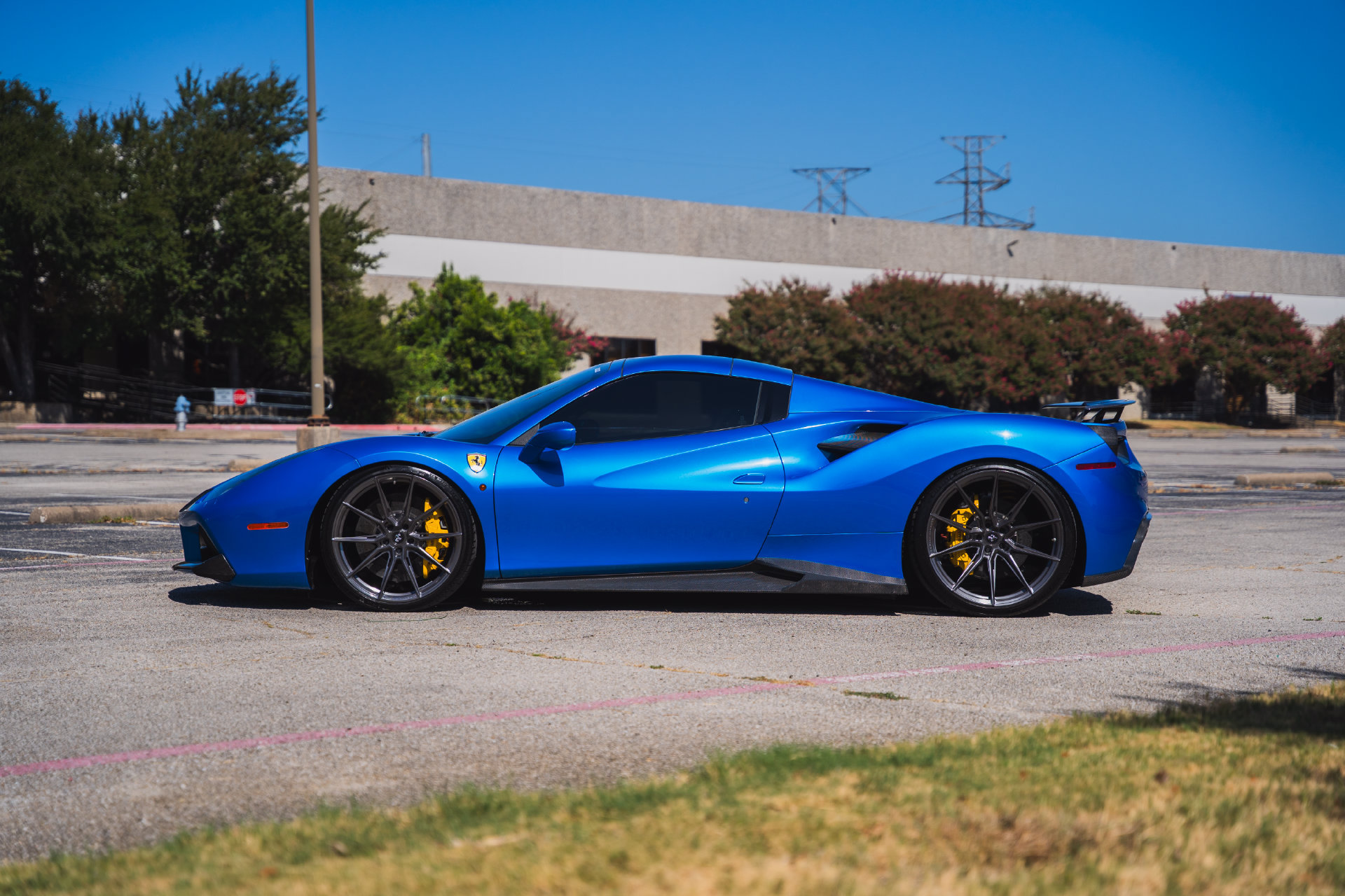 Used 2017 Ferrari 488 Spider RWD image 37
