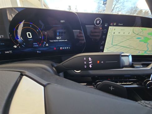 New 2025 Chevrolet Equinox LT image 16