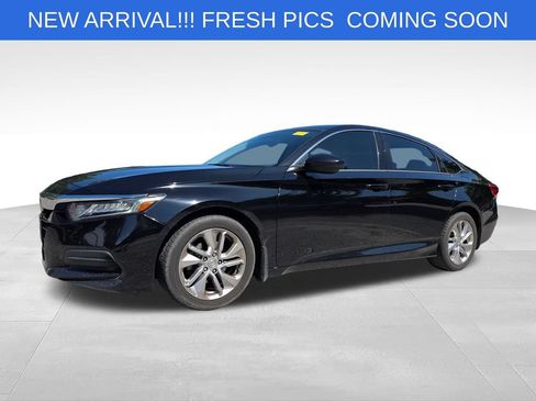 Used 2018 Honda Accord LX image 2