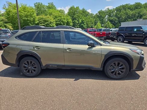 Used 2023 Subaru Outback Onyx Edition XT AWD/4WD image 9