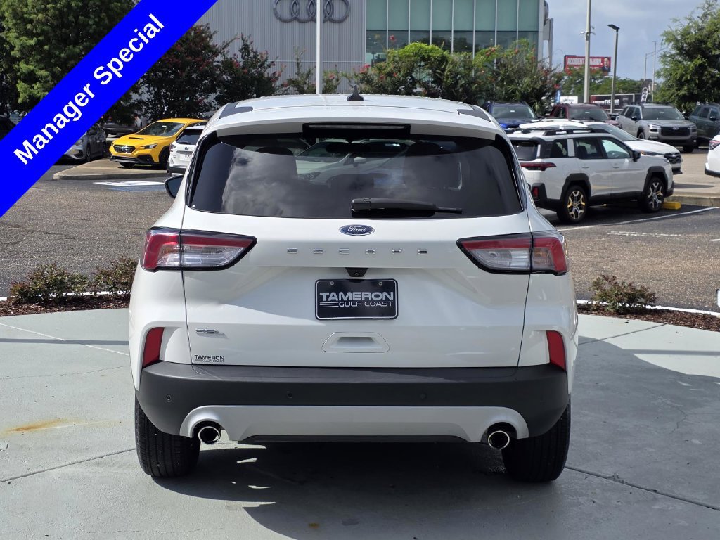 Used 2022 Ford Escape SEL FWD image 3