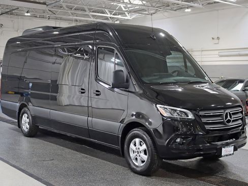 Used 2019 Mercedes-Benz Sprinter 170 image 3