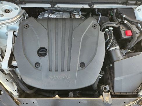 Used 2022 Volvo XC60 B5 Inscription w/ Advanced Package image 39