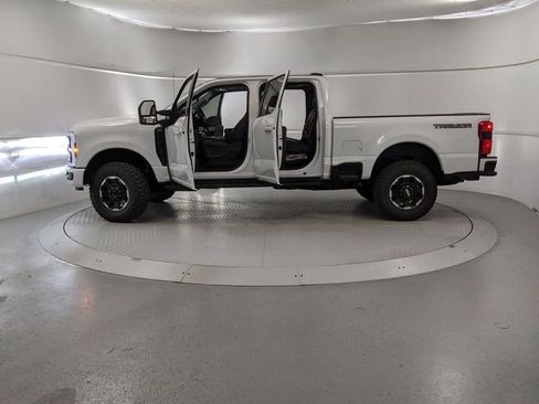 New 2025 Ford F250 Lariat w/ Lariat Ultimate Package image 18