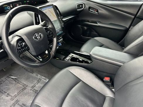 Used 2021 Toyota Prius Prime XLE image 14