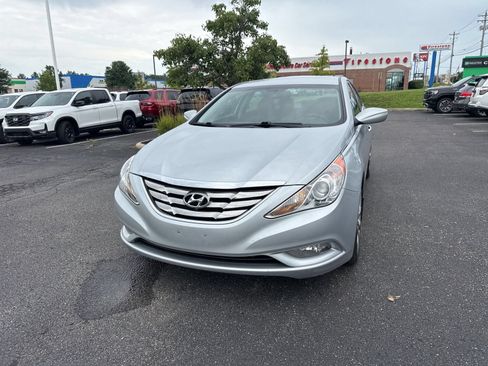 Used 2011 Hyundai Sonata SE FWD image 9