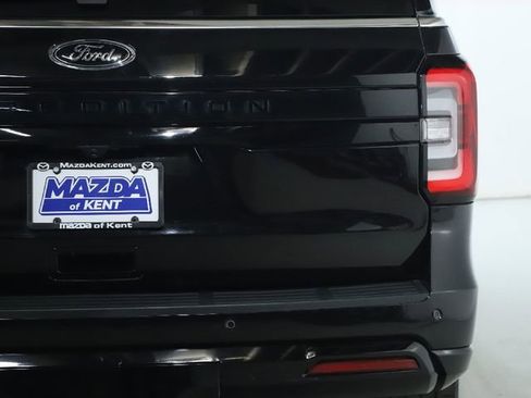 Used 2022 Ford Expedition Limited image 45